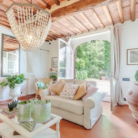 Coccinelle, A Secret Sweet Idyllic Retreat For 2 Couples With Private Pool & Air Conditioning