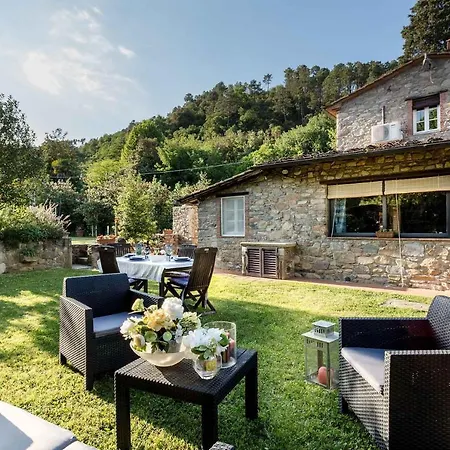 Coccinelle, A Secret Sweet Idyllic Retreat For 2 Couples With Private Pool & Air Conditioning *