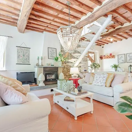 Coccinelle, A Secret Sweet Idyllic Retreat For 2 Couples With Private Pool & Air Conditioning Capannori
